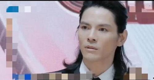 吃瓜进娱乐圈,意外踏入娱乐圈的跨界传奇  第1张